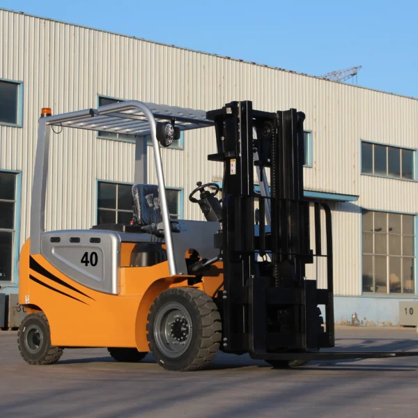IMG_3035 4 ton electric forklift