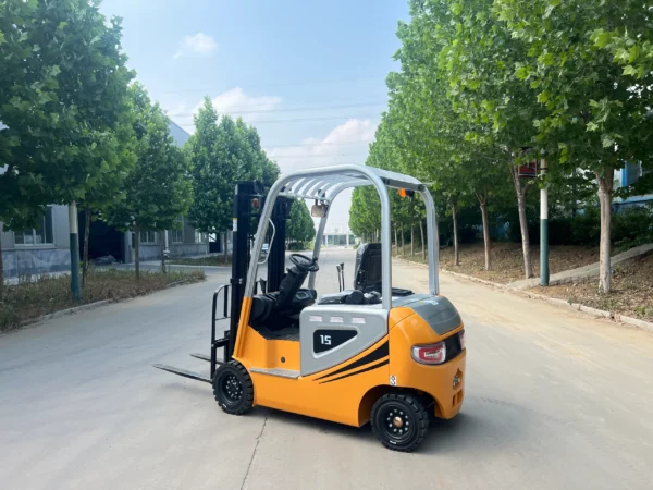 IMG_7568 1.5-ton Electric Forklift