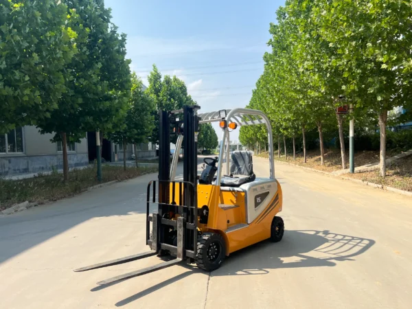 IMG_7575 1.5-ton Electric Forklift