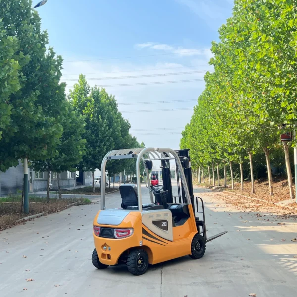 IMG_E8785 2 ton electric forklift